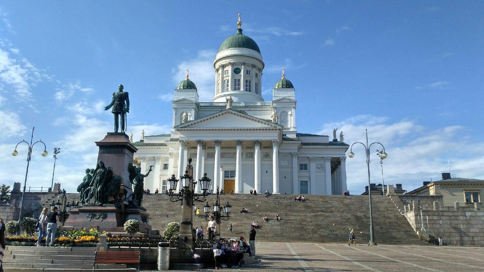 Сенатская площадь с кафедральным собором